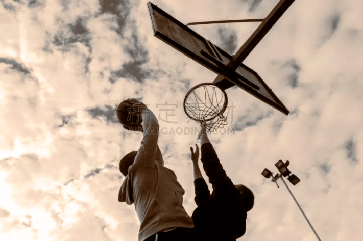 博主晒东西方游戏女角色对比图 中日韩美女就是棒